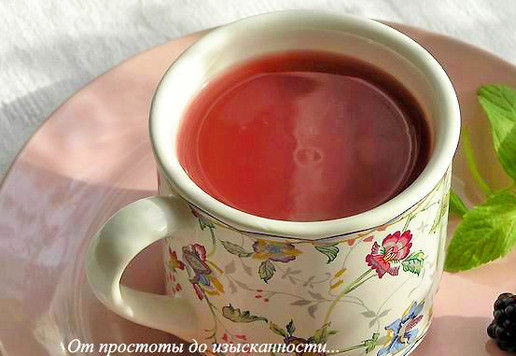 1. Этап. Кисель из яблок и ежевики: Р.S.: Кстати, если заморозить ежевику, то можно приготовить горячий кисель зимой ;)