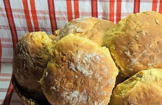 1. Этап. Морковные булочки Гулеродсбруд: Немного остудить и можно кушать, булочки вкусные как тёплыми, так и холодные.