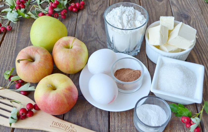 1. Этап. Шоколадная шарлотка с яблоками: Подготовьте необходимые продукты, приступим!