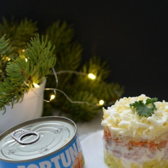 Салат Воевода с тунцом и редькой