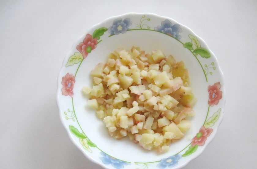 1. Этап. Винегрет с зеленой фасолью: Картофель сварите в 