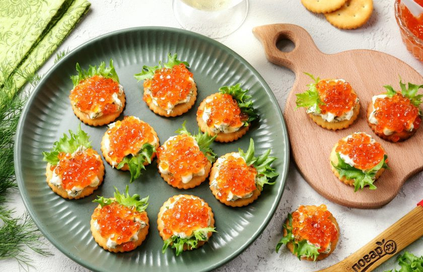 1. Этап. Канапе на крекерах: Приятного аппетита!