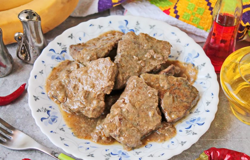 1. Этап. Говяжья печень в банановом соусе: Приятного аппетита!