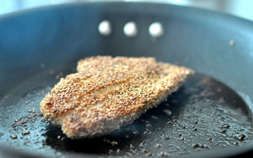 1. Этап. Рыба в кунжуте: Рыба в кунжуте готова. Подавать в горячем виде немедленно.