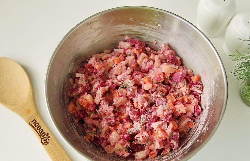 1. Этап. Салат Несвижский: Все перемешайте. Салат 