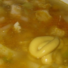 1. Этап. Суп из куриной грудки: Добавляем горчицу.