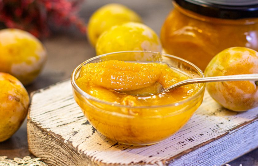 1. Этап. Варенье из белых слив: Перенесите варенье в место для хранения. Приятного аппетита!