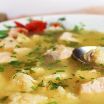 Рыбный суп с клецками