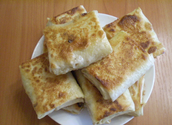 1. Этап. Жареный лаваш с начинкой: Лаваш с начинкой можно подавать к столу!