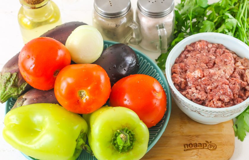 1. Этап. Бадымджан: Подготовьте указанные ингредиенты. По желанию можете добавлять в фарш и другие приправы, специи.