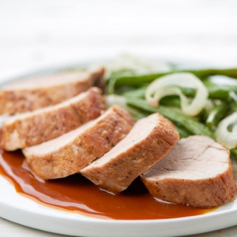 Свиная вырезка с гарниром