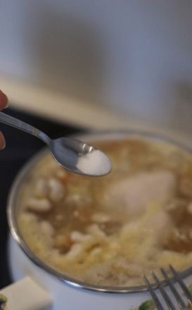 1. Этап. Фасолевый суп: Солим, довариваем - и готово!