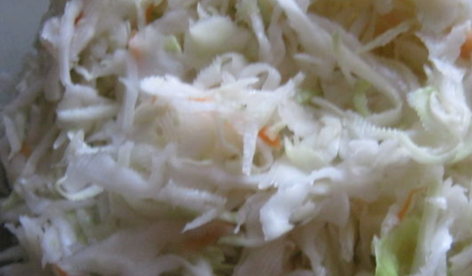 1. Этап. Шаверма в лаваше: Капусту нашинкуйте.