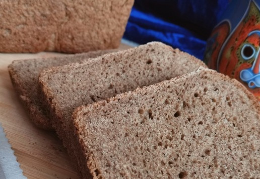 1. Этап. Формовой хлеб с сушёным луком: Выпекать буханочки до готовности. Моя духовка справилась за 35 минут. (Первые 15 минут пекла при Т200°, затем уменьшила до Т180°.) !!! ОРИЕНТИРУЙТЕСЬ НА РАБОТУ СВОЕЙ ДУХОВКИ!!! Остудить хлеб на решётке.