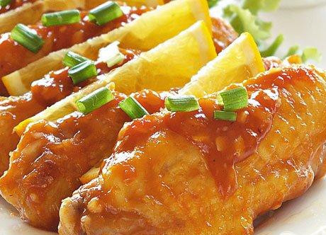 1. Этап. Курица, запеченная с лимоном и белым вином.: 5. Можно посыпать зеленью и подать с любым гарниром.