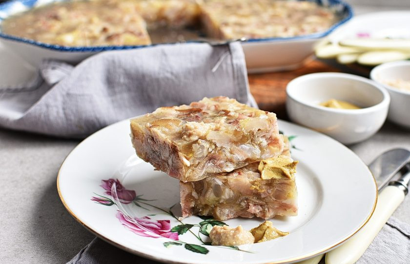 1. Этап. Холодец из свиных ножек в мультиварке: Приятного аппетита!