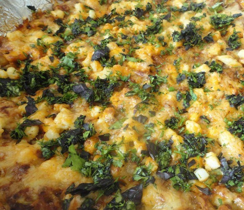 1. Этап. Кабачок по-итальянски: 8. Запекаем десять минут в раскаленной духовке. Посыпаем свежей зеленью. Готово!