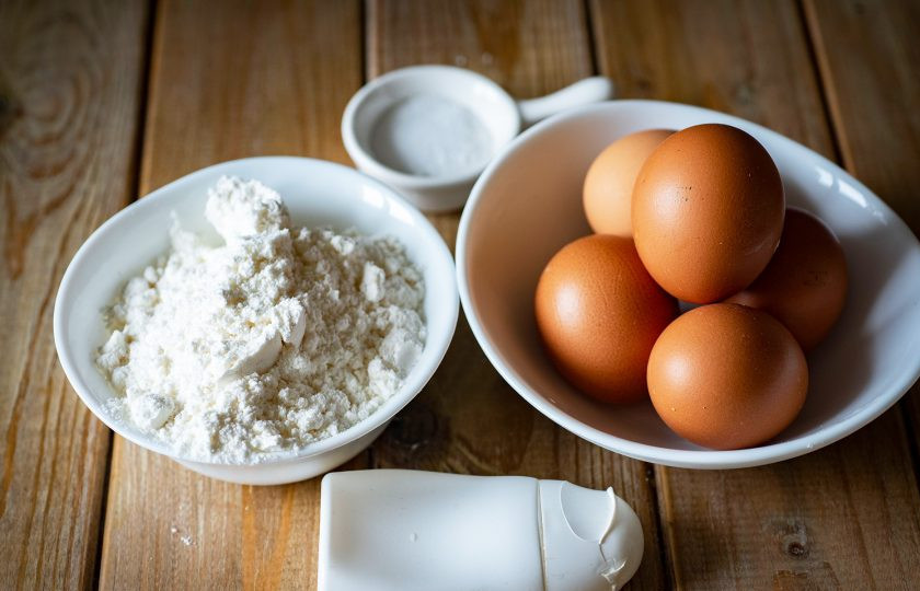 1. Этап. Кето-печенье из кокосовой муки: Все ингредиенты подготовьте перед приготовлением.