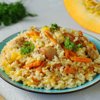 Рис с курицей и тыквой