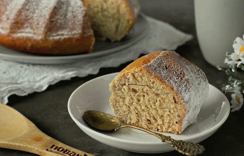 1. Этап. Кекс Монастырский: Перед подачей по желанию можно посыпать кекс сахарной пудрой. Приятного аппетита!