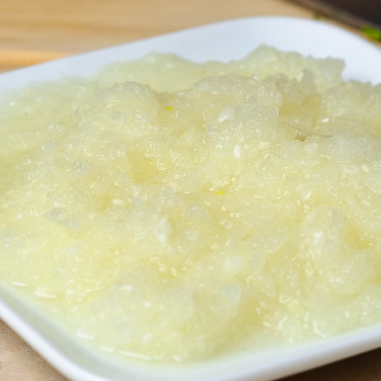 1. Этап. Сааг Шпинат: Нарезать лук,имбирь и чеснок. Взбить в блендере.