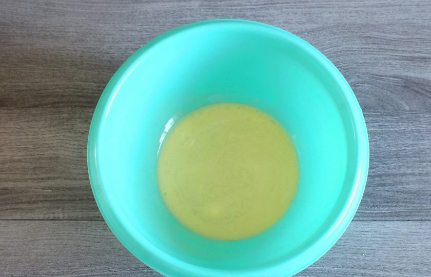 1. Этап. Печенье Румяные щечки: Растопите сливочное масло.