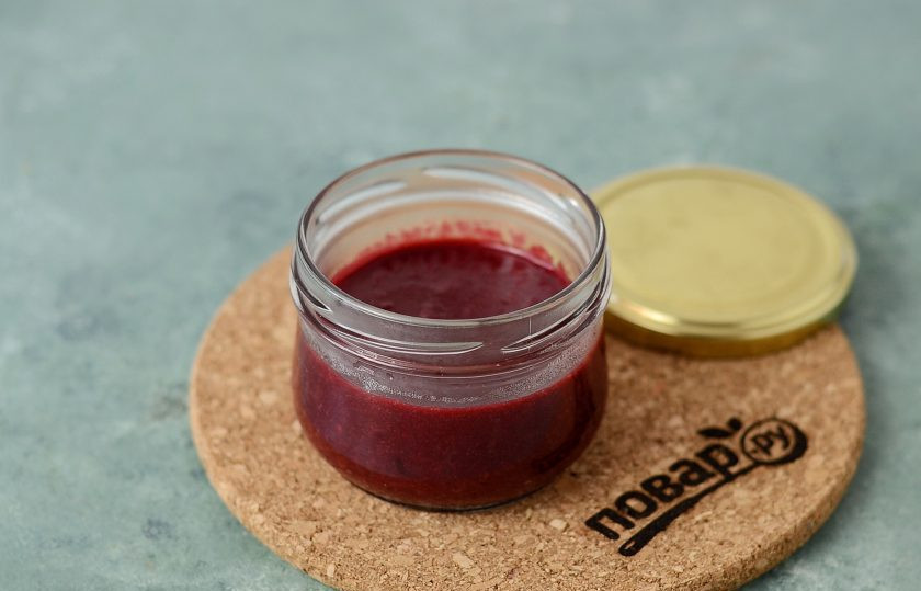 1. Этап. Диетический джем: Разлейте по чистым стерилизованным банкам, закрутите крышками.