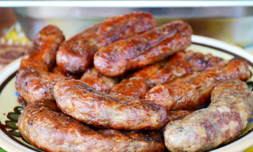 1. Этап. Купаты по-домашнему: Вот такие румяные и аппетитные купаты по-домашнему у нас получились. Приятного аппетита!