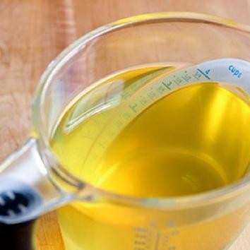 1. Этап. Домашний молочный ликер: Все, ликер готов, его можно наливать в красивую бутылочку и подавать на стол охлажденным.