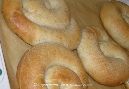 1. Этап. Энсаймада или Булочки-улитки: Выпекайте 20-25 минут до румяности.