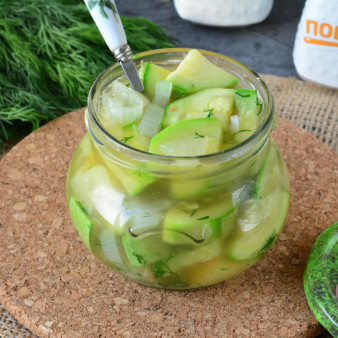 Кабачки с грибной приправой на зиму