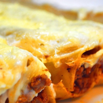 Канеллони с Болоньезе