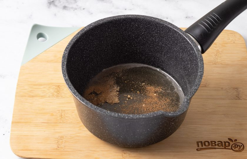 1. Этап. Веганское печенье с корицей: Добавьте все пряности и щепотку соли, размешайте.