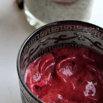 Чиа пудинг с ягодами