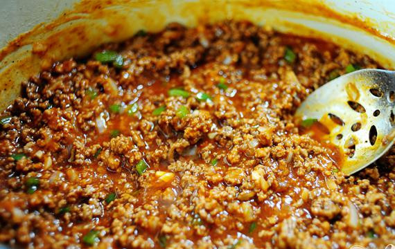 1. Этап. Американский бутерброд с говядиной: Перемешать и готовить на медленном огне в течении 15-20 минут.