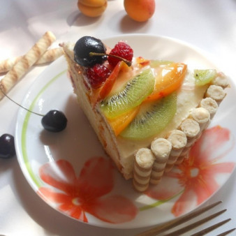 Бисквитно-творожный торт