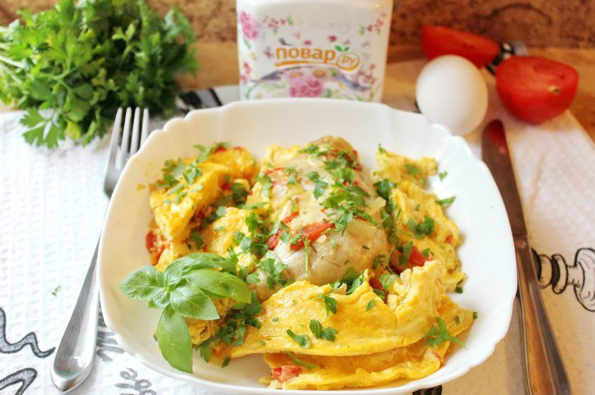 1. Этап. Чыхыртма с курицей: Чыхыртма готова. При подаче посыпьте блюдо нарезанной зеленью.