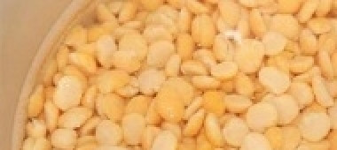 1. Этап. Горох в мультиварке: Хорошенько промываем его под проточной водой.