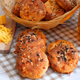 Творожное печенье с сыром