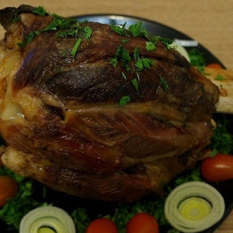 Голяшка говяжья в духовке