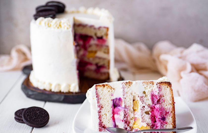 1. Этап. Торт с вишней и ананасом: Приятного аппетита!