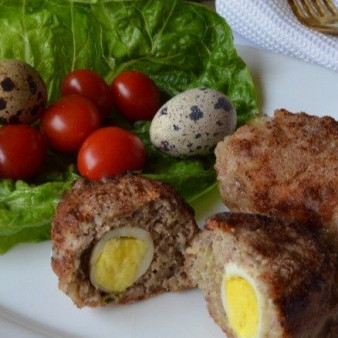 Котлеты с яйцом внутри