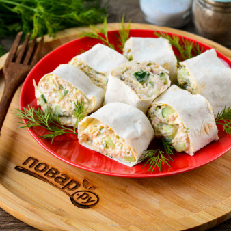 Рулет из лаваша с икрой минтая