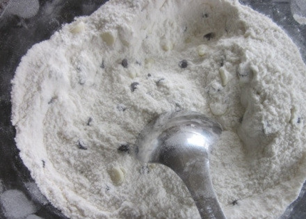 1. Этап. Вкусные кексы в формочках: 3. Все аккуратно перемешайте.