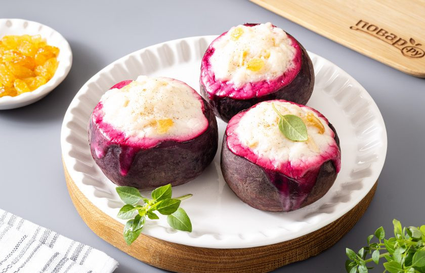 1. Этап. Свёкла запечённая с яблоком и рисом: Свёкла, запечённая с яблоком и рисом готова, приятного вам аппетита!