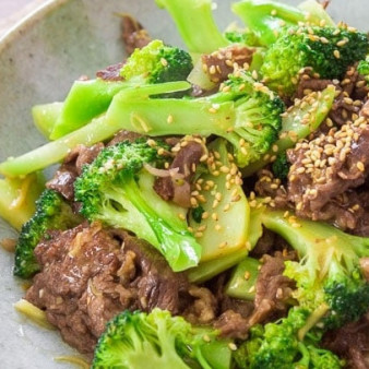 Брокколи и говядина