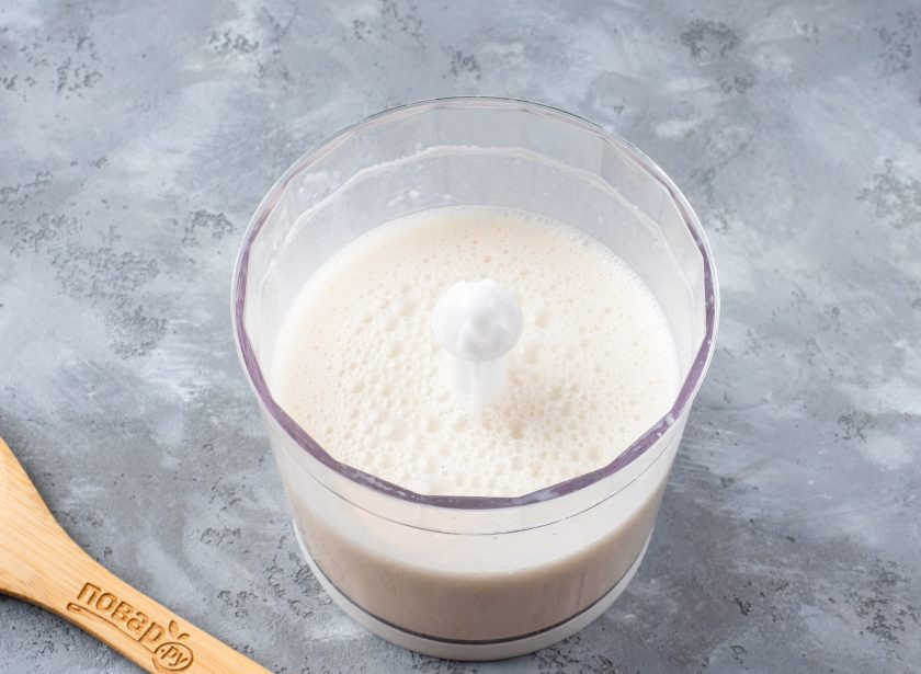 1. Этап. Банановый ласси: Основа напитка готова.