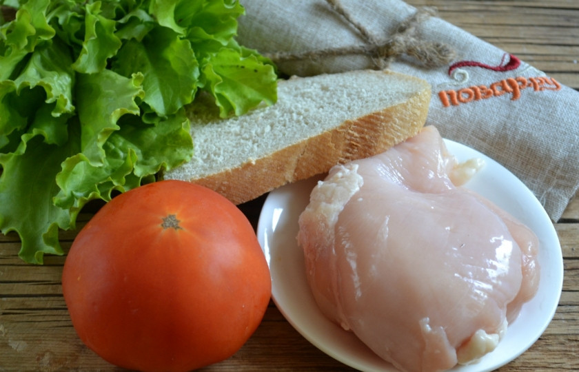 1. Этап. Салат из филе индейки: 1. Подготовьте все необходимые ингредиенты.