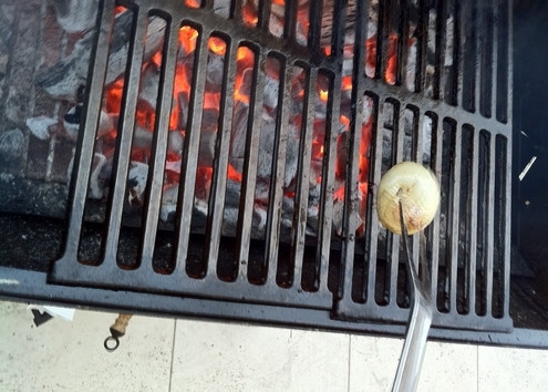 1. Этап. Говядина на мангале: Пока мясо 