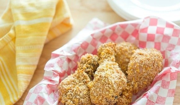 1. Этап. Куриные ножки в пряной панировке: 6. Запекайте курицу 45 минут при 200 градусах в духовке. Приятного аппетита!